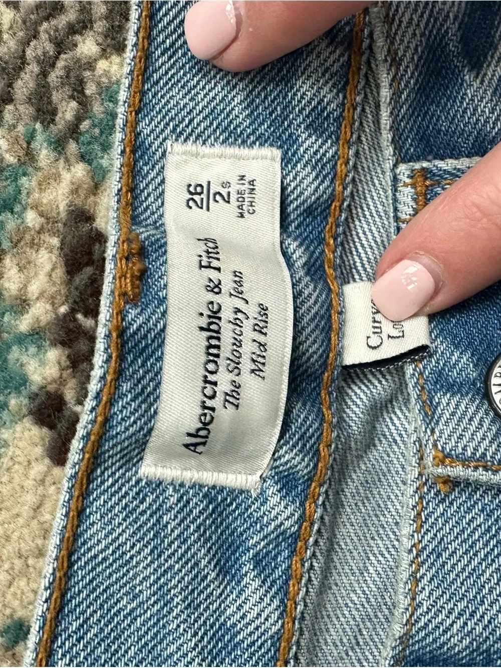 Abercrombie Curve Love Slouchy Mid Rise 26S - Picture 4 of 4